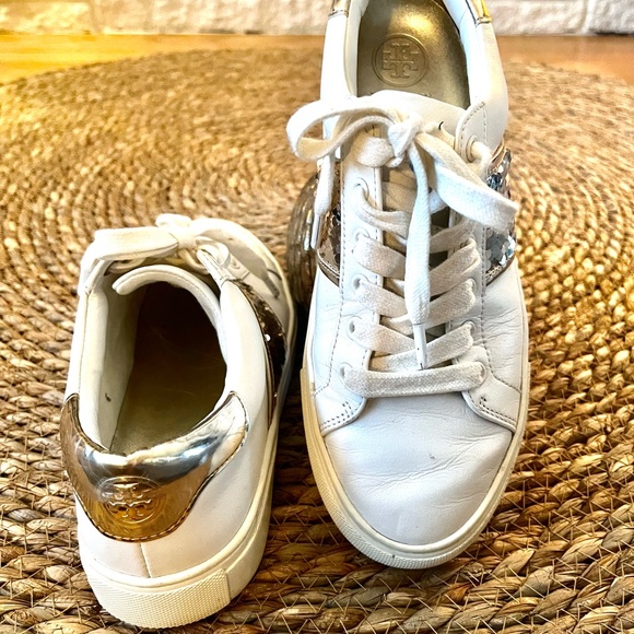 Tory Burch White/Gold Leather  Sequin blocked Carter Sneakers Size US 6.5 - Picture 2 of 4